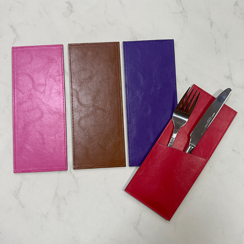 Porte-couverts en similicuir laserable