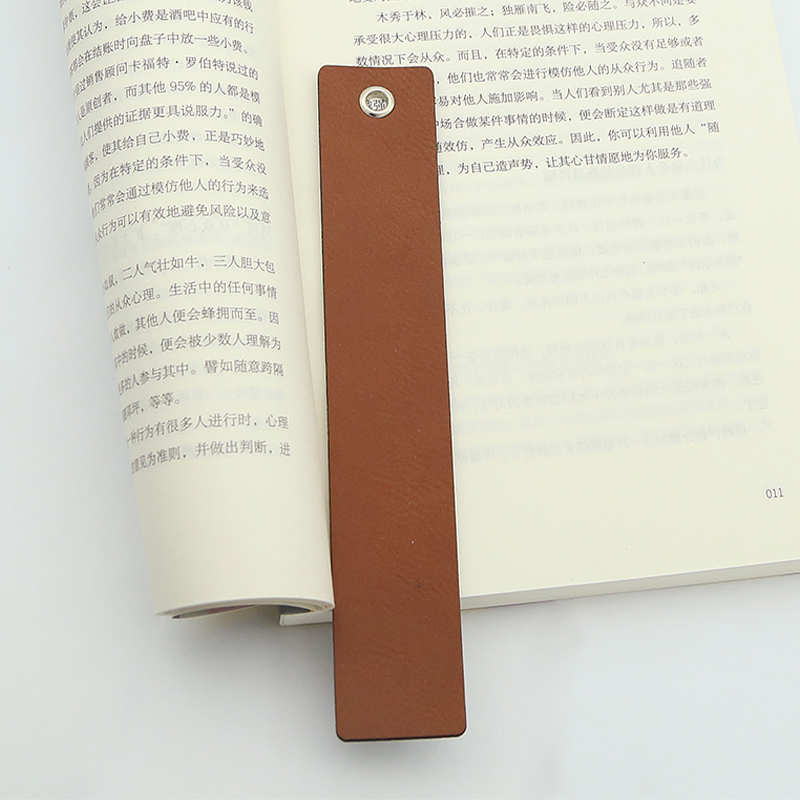Marque-page de forme longue en similicuir laserable