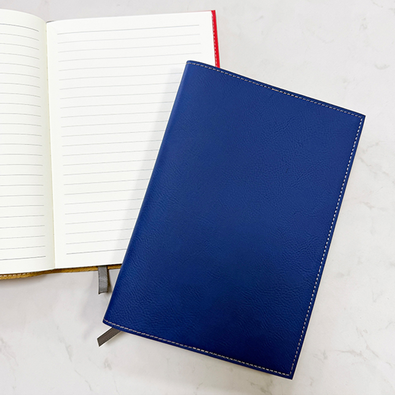 Carnet modifiable en similicuir laserable