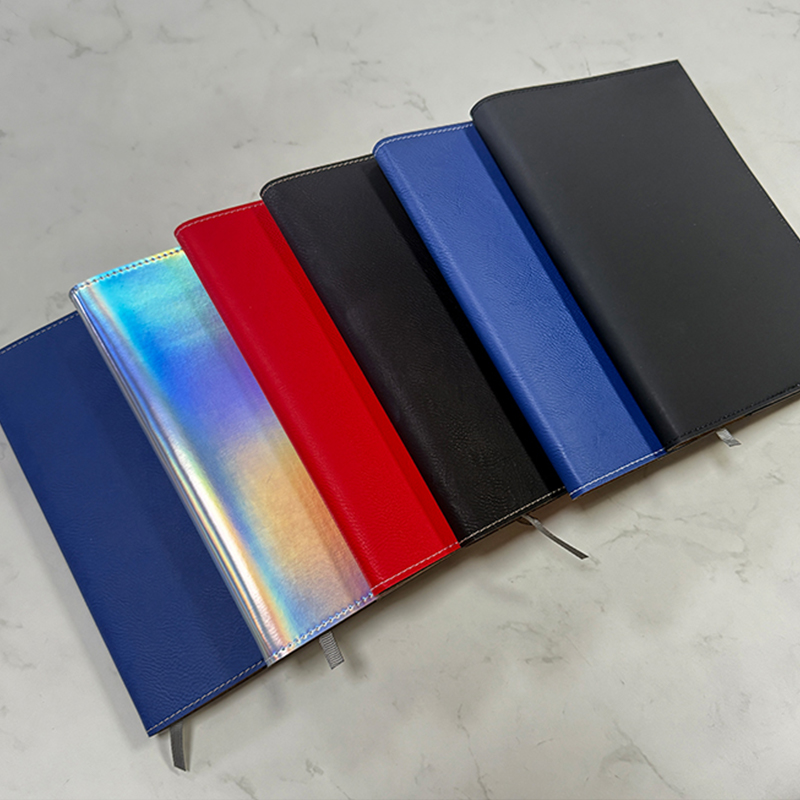 Carnet modifiable en similicuir laserable