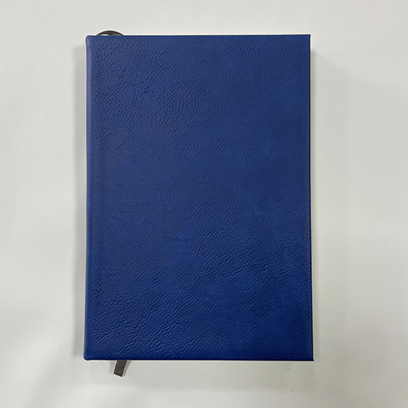 Carnet de croquis en similicuir laser 7 x 9 3/4