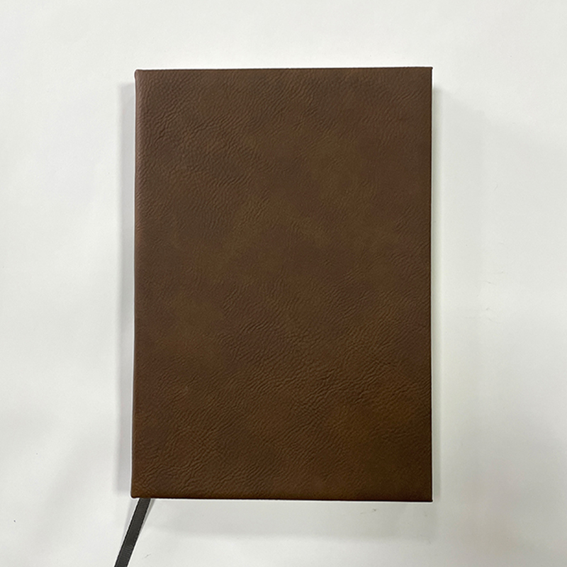 Carnet de croquis en similicuir laser 7 x 9 3/4