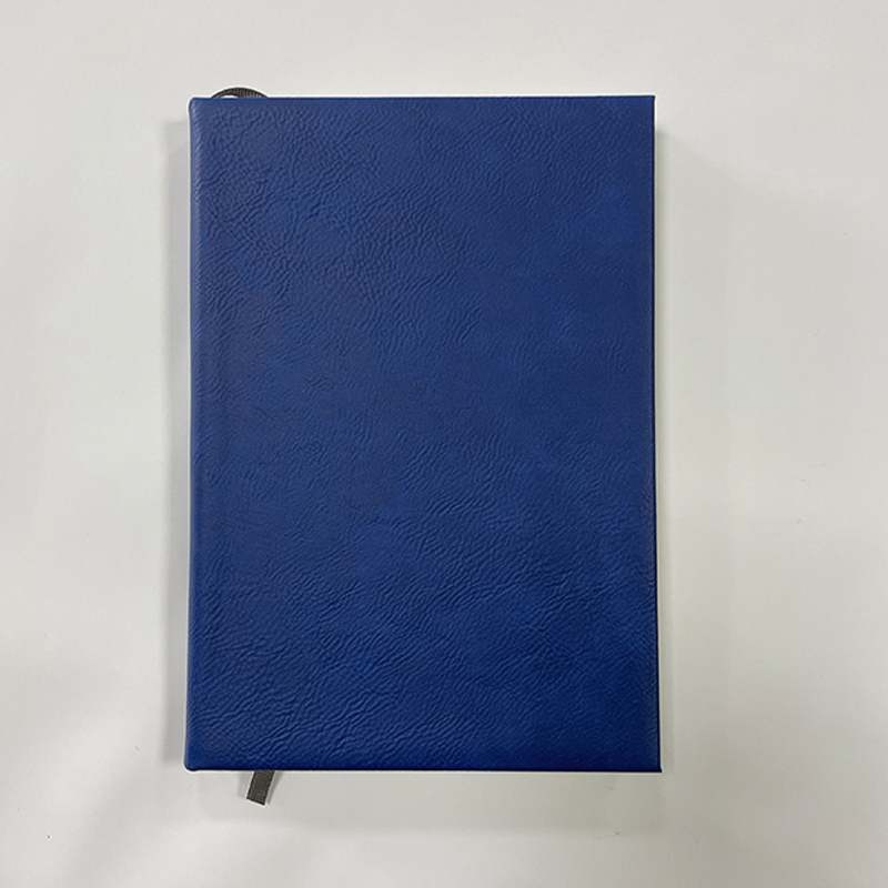 Carnet de croquis en similicuir laser 7 x 9 3/4