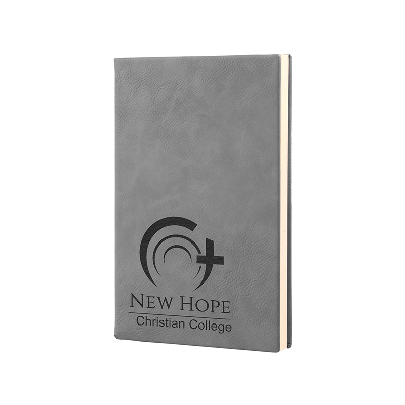 Journaux en similicuir 7' x 9 3/4' Journaux en similicuir 7' x 9 3/4'