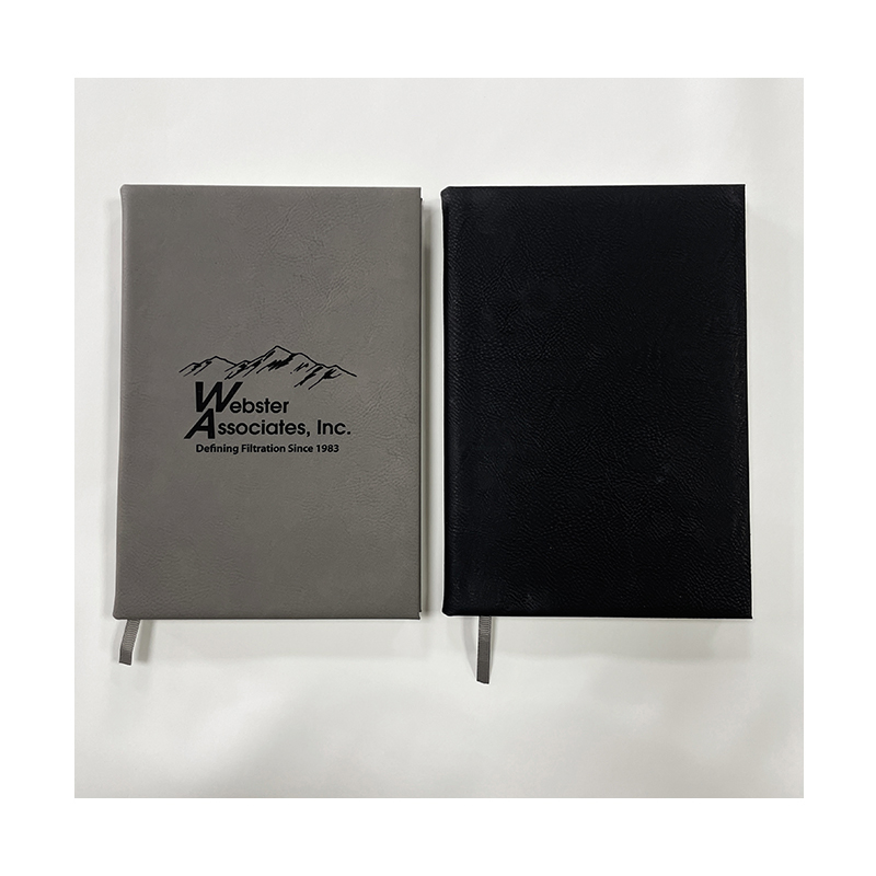 Journaux en similicuir 7' x 9 3/4' Journaux en similicuir 7' x 9 3/4'