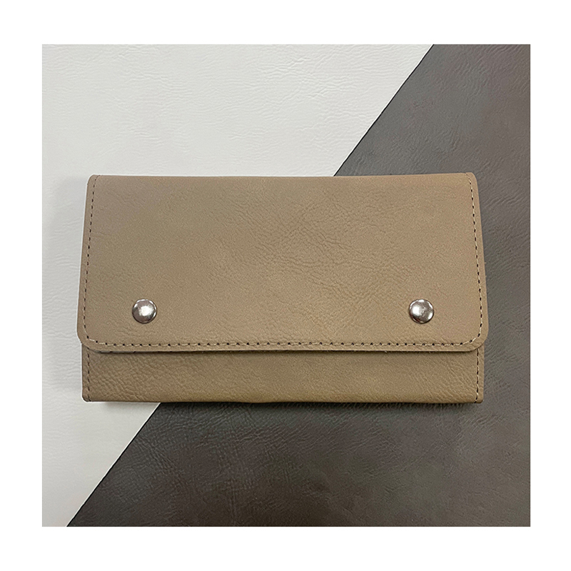 Boîte à cartes à jouer en similicuir laserable
