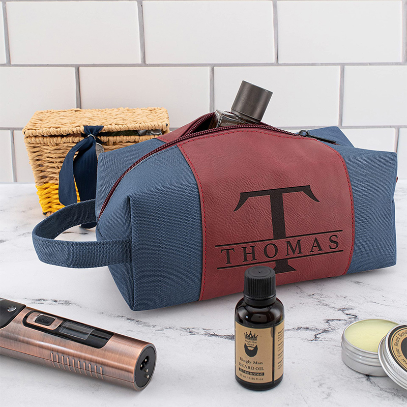 Trousse de toilette en similicuir laserable Trousse de toilette en similicuir laserable