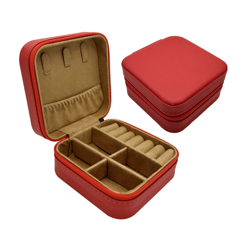 Boîte à bijoux de voyage en similicuir laser 4 × 4 avec doublure beige