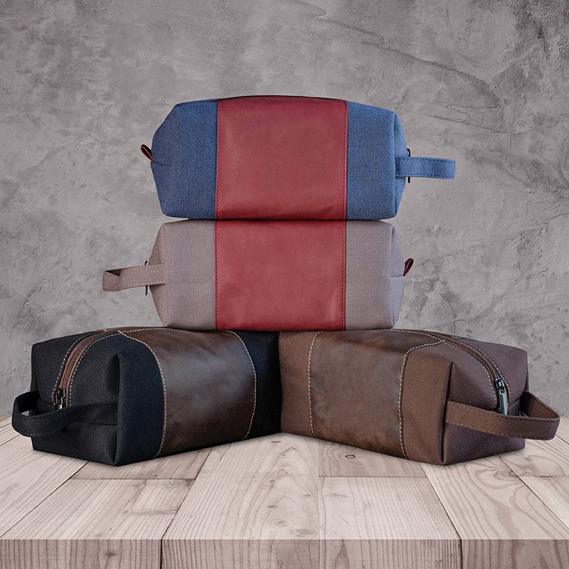 Trousse de toilette en similicuir laserable Trousse de toilette en similicuir laserable