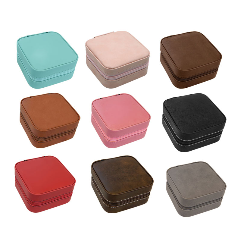 Boîte à bijoux de voyage en similicuir laser 4 × 4 avec doublure beige